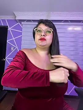 Snapshot of MiiaaJoness chatting on February 14, 2026, 5:10 pm MiiaaJoness online show from February 14, 2026, 5:10 pm