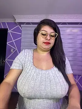 Snapshot of MiiaaJoness chatting on February 19, 2026, 3:30 pm MiiaaJoness online show from February 19, 2026, 3:30 pm