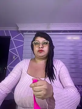 Snapshot of MiiaaJoness chatting on March 6, 2026, 3:19 pm MiiaaJoness online show from March 6, 2026, 3:19 pm