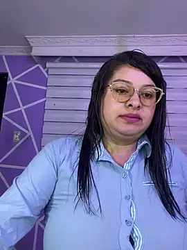 Snapshot of MiiaaJoness chatting on March 10, 2026, 3:17 pm MiiaaJoness online show from March 10, 2026, 3:17 pm