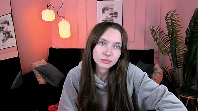 ChloeSunny online show from May 31, 2026, 6:09 pm