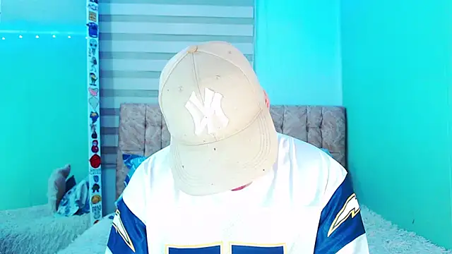  justinmoon2 online show from December 21, 2025, 1:46 am