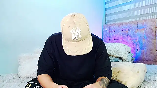  justinmoon2 online show from July 12, 2026, 3:52 am