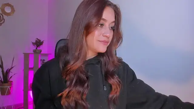 Snapshot of aliss_ev chatting on January 20, 2025, 6:21 pm aliss ev online show from January 20, 2025, 6:21 pm