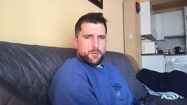 Snapshot of alex877x chatting on January 9, 2026, 11:02 am alex877x online show from January 9, 2026, 11:02 am