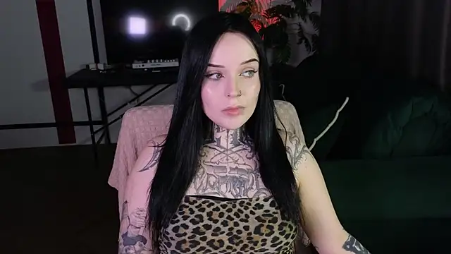 Snapshot of ATOMIC-KETCHUP chatting on December 3, 2025, 4:09 am ATOMIC-KETCHUP online show from December 3, 2025, 4:09 am