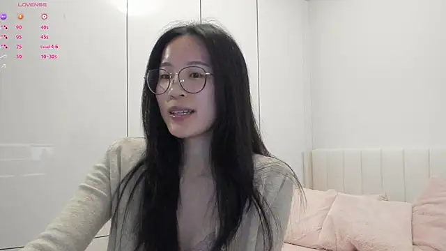 Snapshot of secretgirlfriendxo chatting on October 24, 2025, 12:52 am secretgirlfriendxo online show from October 24, 2025, 12:52 am