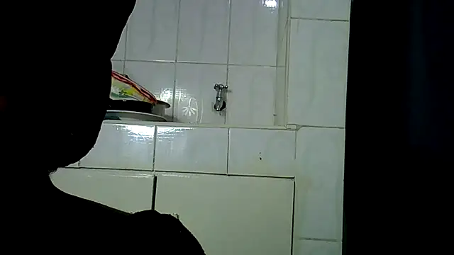 Snapshot of Enkarxx chatting on March 12, 2026, 5:52 pm Enkarxx online show from March 12, 2026, 5:52 pm