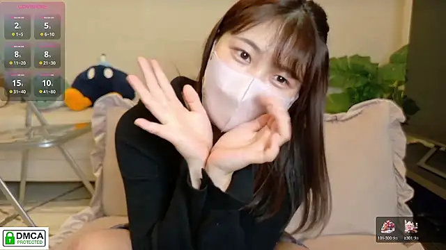 SUZU  online show from February 25, 2026, 12:15 pm