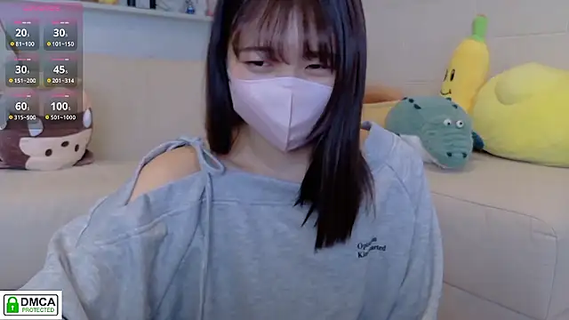 SUZU  online show from April 25, 2026, 10:07 pm