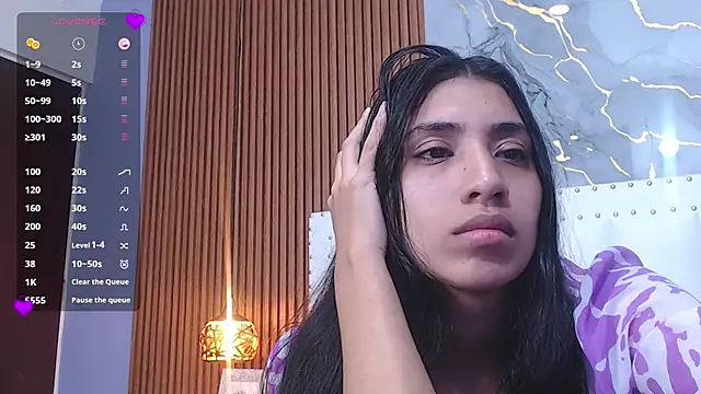 Snapshot of littlee_emilyy_ chatting on January 15, 2025, 6:12 am littlee emilyy  online show from January 15, 2025, 6:12 am