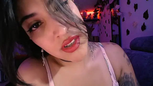 Snapshot of azahar__ziiz chatting on March 2, 2025, 12:32 pm azahar ziiz online show from March 2, 2025, 12:32 pm