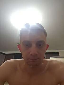 batonzik online show from November 28, 2025, 9:28 pm