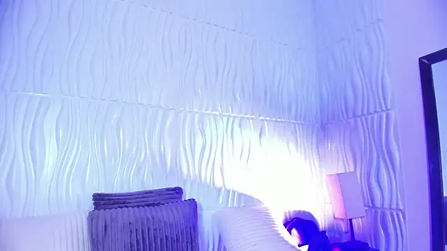 Abby  colins online show from September 16, 2025, 9:16 pm