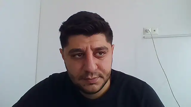 erkekkkadam online show from December 15, 2025, 9:35 am