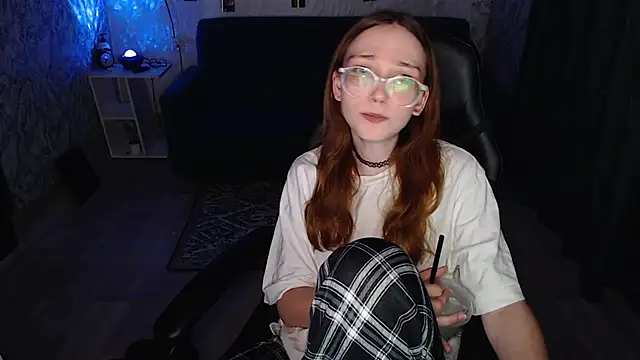 AmeliaKamishiro online show from June 23, 2026, 1:14 am