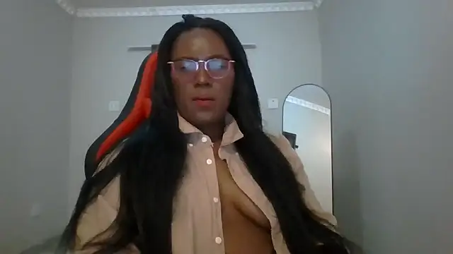 Snapshot of Malaika_Nkosi chatting on July 12, 2026, 10:01 pm Malaika Nkosi online show from July 12, 2026, 10:01 pm