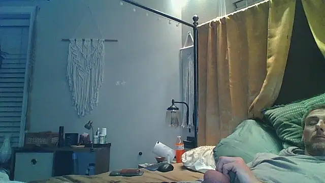 Snapshot of MnM4ever chatting on February 19, 2026, 8:54 am MnM4ever online show from February 19, 2026, 8:54 am