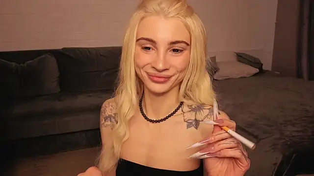 Ashley-Urban online show from October 31, 2025, 6:14 am