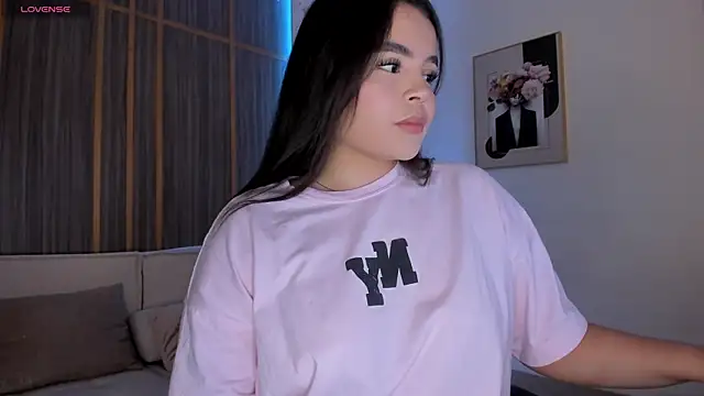 Snapshot of IsabellaAllen chatting on October 14, 2025, 10:54 pm IsabellaAllen online show from October 14, 2025, 10:54 pm