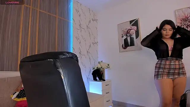 Snapshot of IsabellaAllen chatting on October 29, 2025, 10:22 pm IsabellaAllen online show from October 29, 2025, 10:22 pm