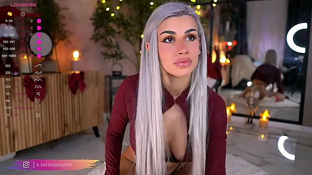 Snapshot of Serene_Sophiex chatting on December 3, 2025, 9:13 pm Serene Sophiex online show from December 3, 2025, 9:13 pm