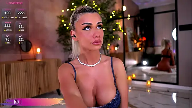 Snapshot of Serene_Sophiex chatting on January 6, 2026, 10:01 pm Serene Sophiex online show from January 6, 2026, 10:01 pm