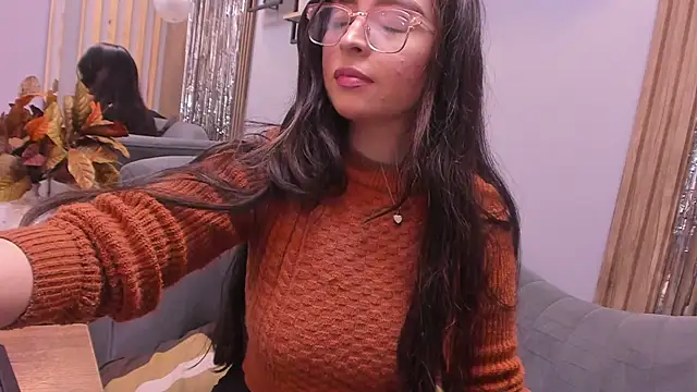 Snapshot of Eva_Macalliter chatting on December 18, 2025, 3:23 am Eva Macalliter online show from December 18, 2025, 3:23 am