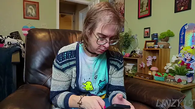 Linzy 19 online show from January 28, 2025, 4:41 pm