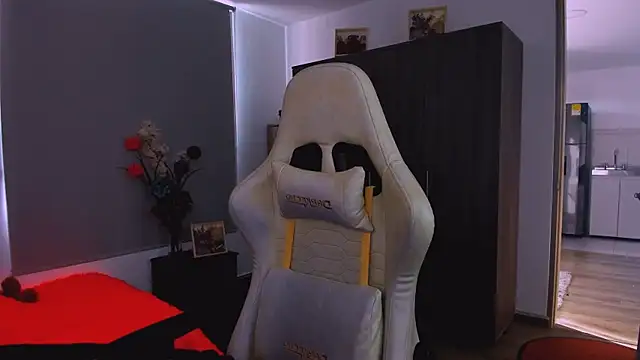 Snapshot of ScarlettMalbec chatting on February 5, 2026, 9:41 pm ScarlettMalbec online show from February 5, 2026, 9:41 pm