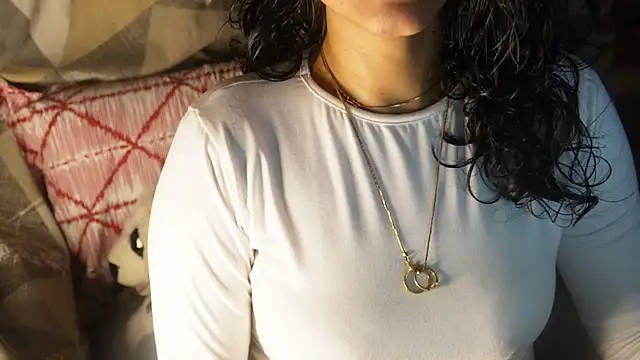 -AyeshaSinghania- online show from October 1, 2025, 9:59 am