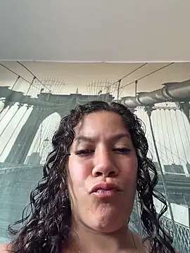 Bigbuttbrooklynn online show from April 28, 2026, 12:20 am
