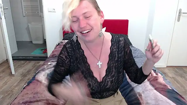 Snapshot of cumfun chatting on March 6, 2025, 2:18 pm cumfun online show from March 6, 2025, 2:18 pm