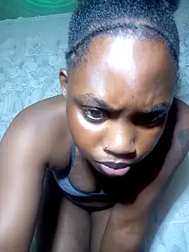 Snapshot of booty_big chatting on December 3, 2025, 1:53 pm booty big online show from December 3, 2025, 1:53 pm