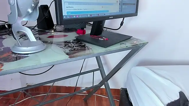 queen yully online show from October 26, 2025, 8:37 pm