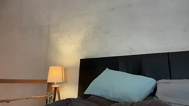 Snapshot of _liatris_ chatting on January 15, 2025, 12:04 pm liatris online show from January 15, 2025, 12:04 pm