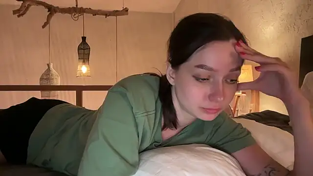 Snapshot of _liatris_ chatting on March 13, 2025, 12:46 pm liatris online show from March 13, 2025, 12:46 pm