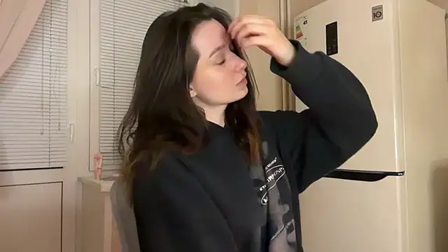 Snapshot of _liatris_ chatting on October 3, 2025, 3:42 pm liatris online show from October 3, 2025, 3:42 pm