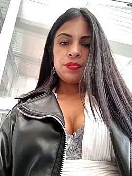 Snapshot of Astrid-- chatting on February 11, 2025, 9:25 pm Astrid-- online show from February 11, 2025, 9:25 pm