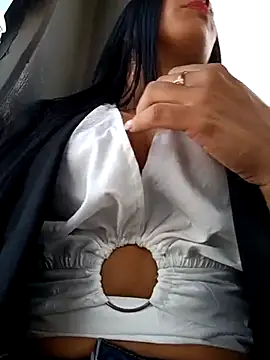 Snapshot of Astrid-- chatting on February 19, 2025, 2:55 pm Astrid-- online show from February 19, 2025, 2:55 pm