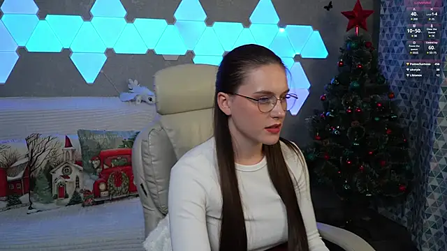 Snapshot of HarleyDeess chatting on December 4, 2024, 2:42 am HarleyDeess online show from December 4, 2024, 2:42 am