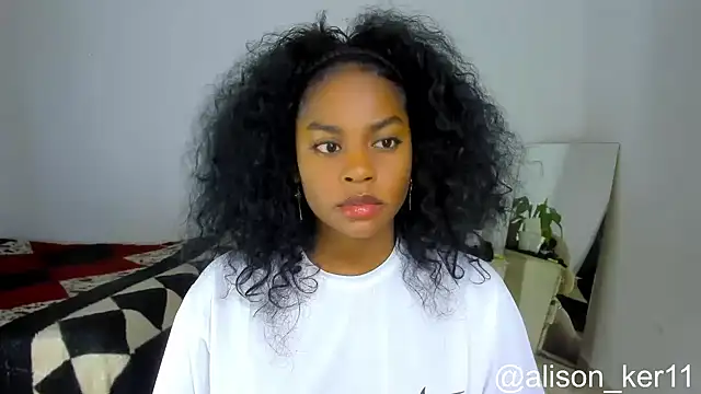 alison-ker3 online show from October 25, 2025, 8:11 am