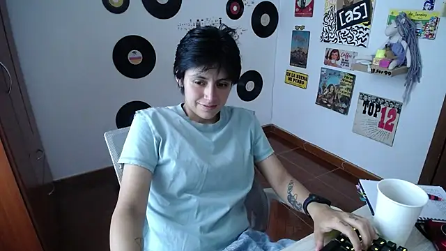 Snapshot of 9_Fernanda_9 chatting on February 28, 2025, 9:12 pm 9 Fernanda 9 online show from February 28, 2025, 9:12 pm