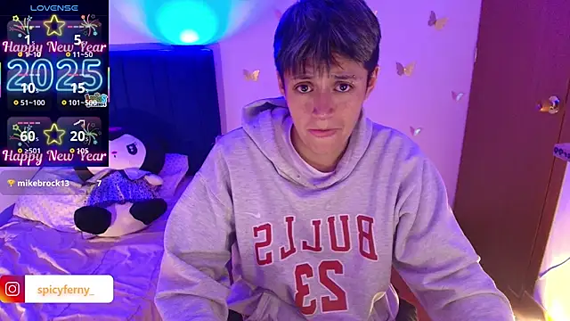 Snapshot of 9_Fernanda_9 chatting on December 21, 2025, 10:06 pm 9 Fernanda 9 online show from December 21, 2025, 10:06 pm