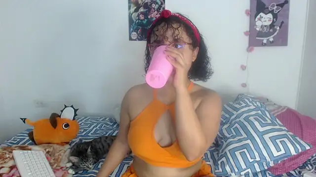 Snapshot of lou_cute chatting on March 19, 2025, 2:59 am lou cute online show from March 19, 2025, 2:59 am