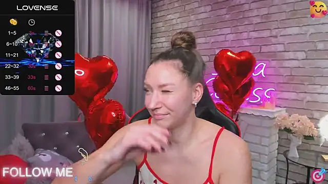 SarahCoksss online show from February 8, 2025, 3:30 am