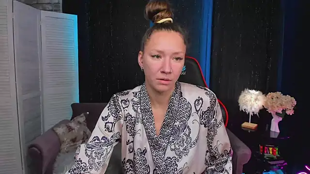 SarahCoksss online show from November 11, 2025, 12:54 am