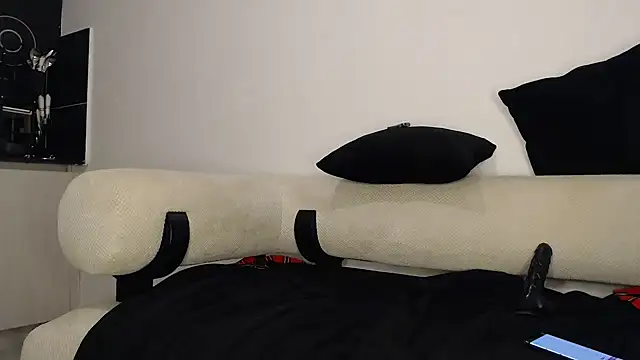 Snapshot of CurvyGlass chatting on February 5, 2026, 12:48 am CurvyGlass online show from February 5, 2026, 12:48 am