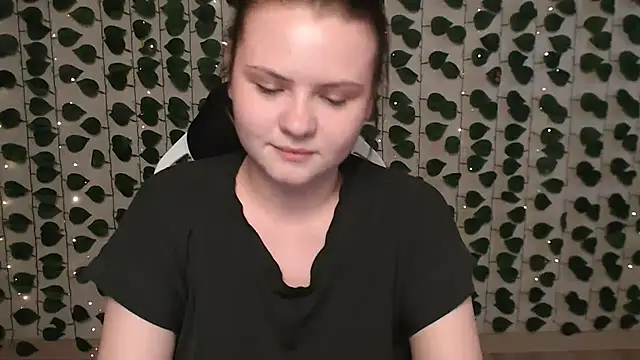 Snapshot of IxxiLiana chatting on February 4, 2025, 7:18 am IxxiLiana online show from February 4, 2025, 7:18 am