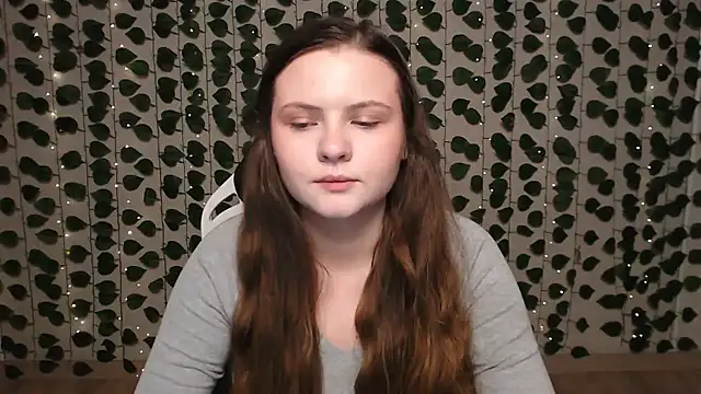 Snapshot of IxxiLiana chatting on February 14, 2025, 4:04 am IxxiLiana online show from February 14, 2025, 4:04 am